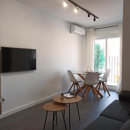 Apartamento Vacacional Cuarteles Malaga Ngoại thất bức ảnh