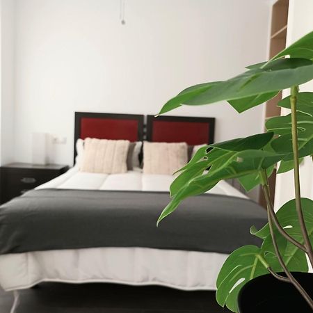Apartamento Vacacional Cuarteles Malaga Ngoại thất bức ảnh