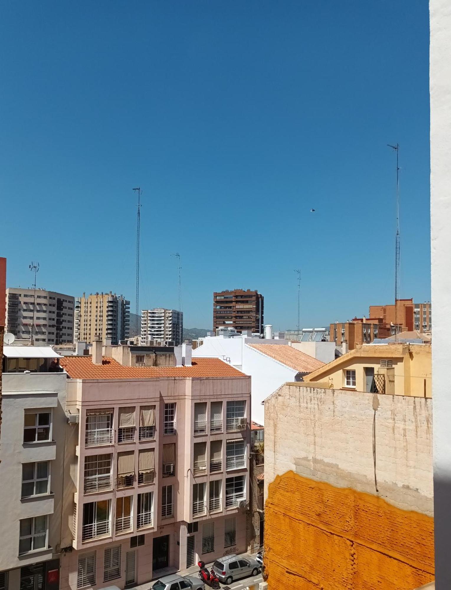 Apartamento Vacacional Cuarteles Malaga Ngoại thất bức ảnh