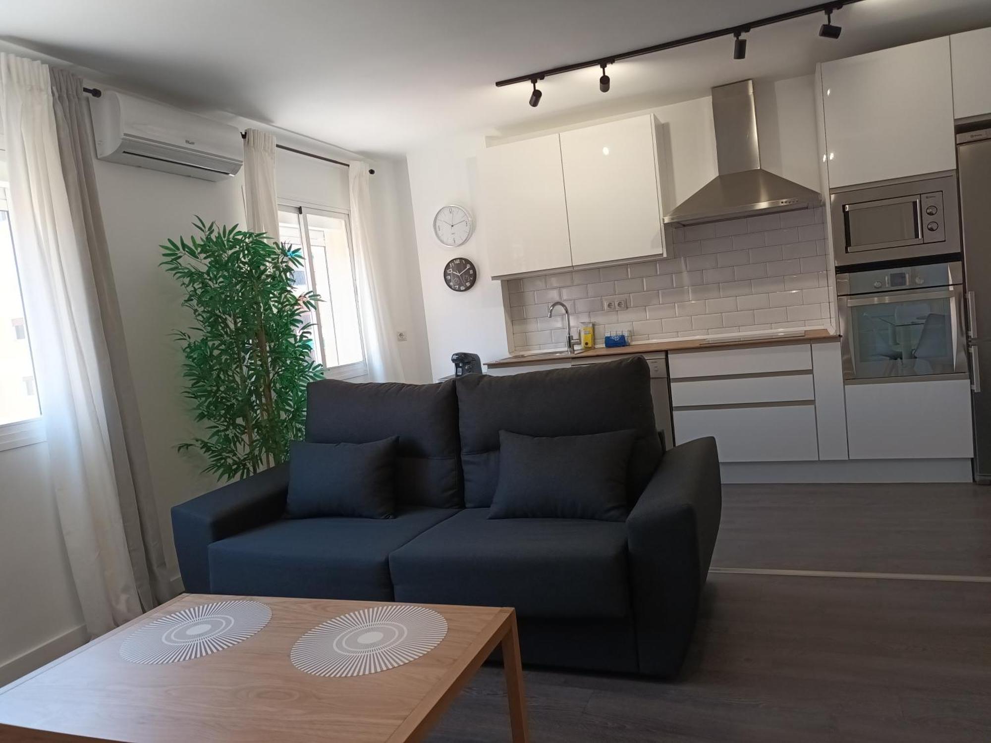 Apartamento Vacacional Cuarteles Malaga Ngoại thất bức ảnh