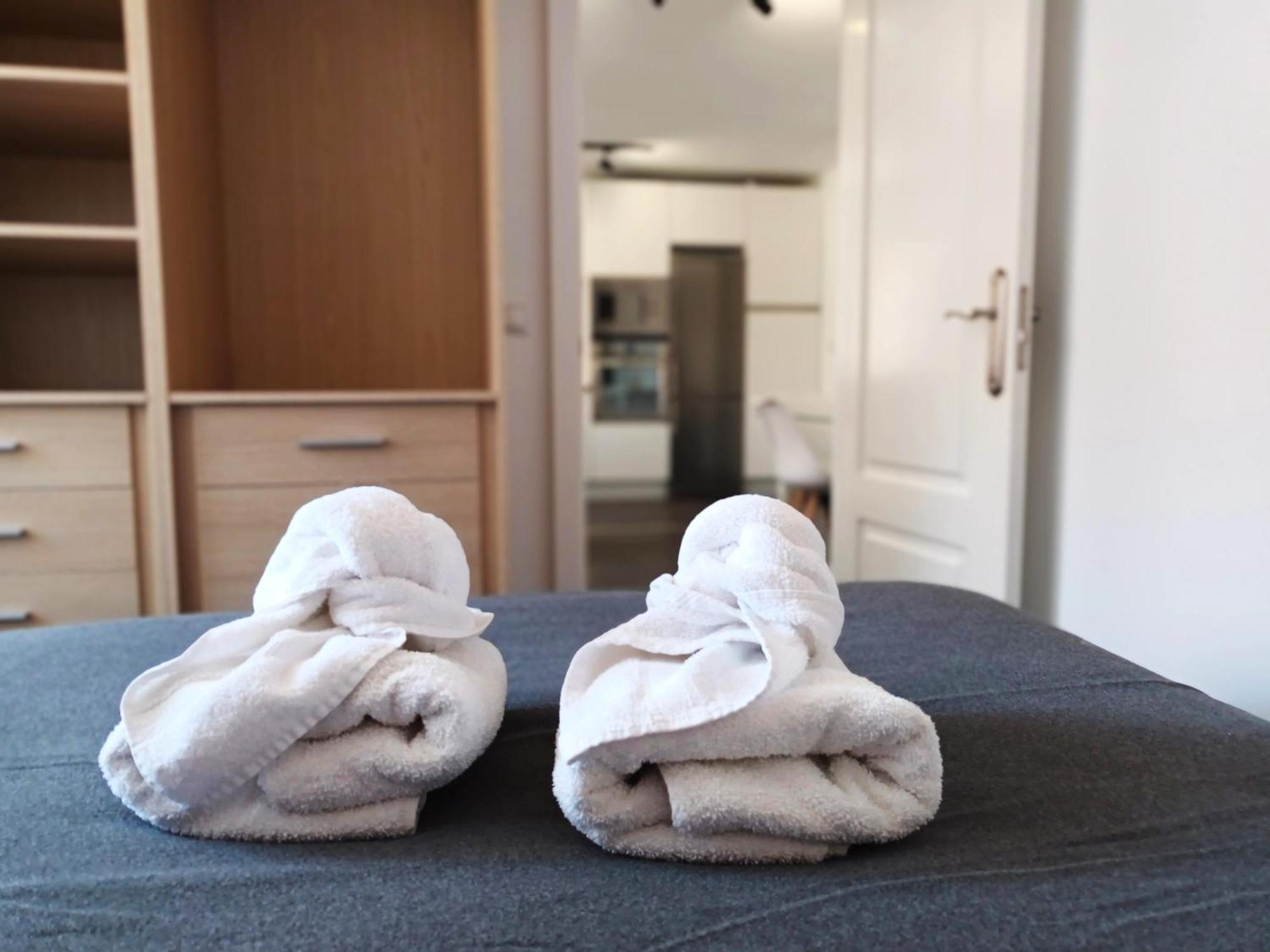 Apartamento Vacacional Cuarteles Malaga Ngoại thất bức ảnh