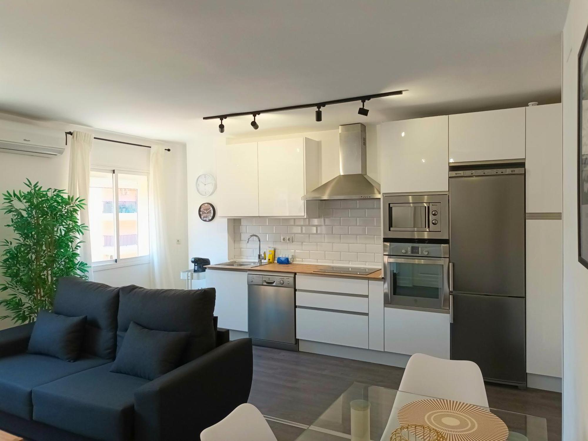 Apartamento Vacacional Cuarteles Malaga Ngoại thất bức ảnh