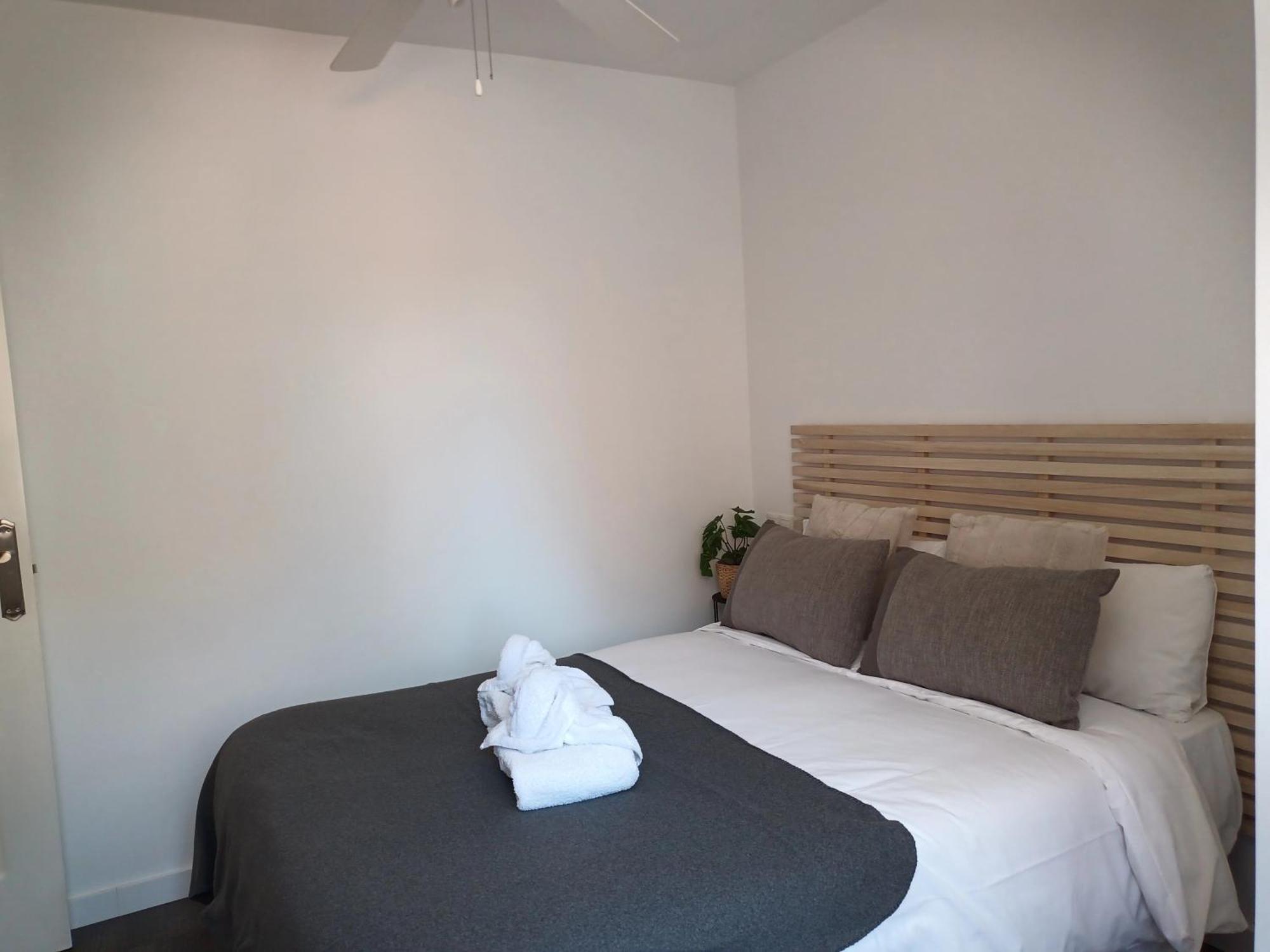 Apartamento Vacacional Cuarteles Malaga Ngoại thất bức ảnh